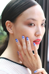How to Get Striped Statement Nails