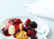 Vanilla Panna Cotta with Mixed Berry Compote and Belli e Brutti