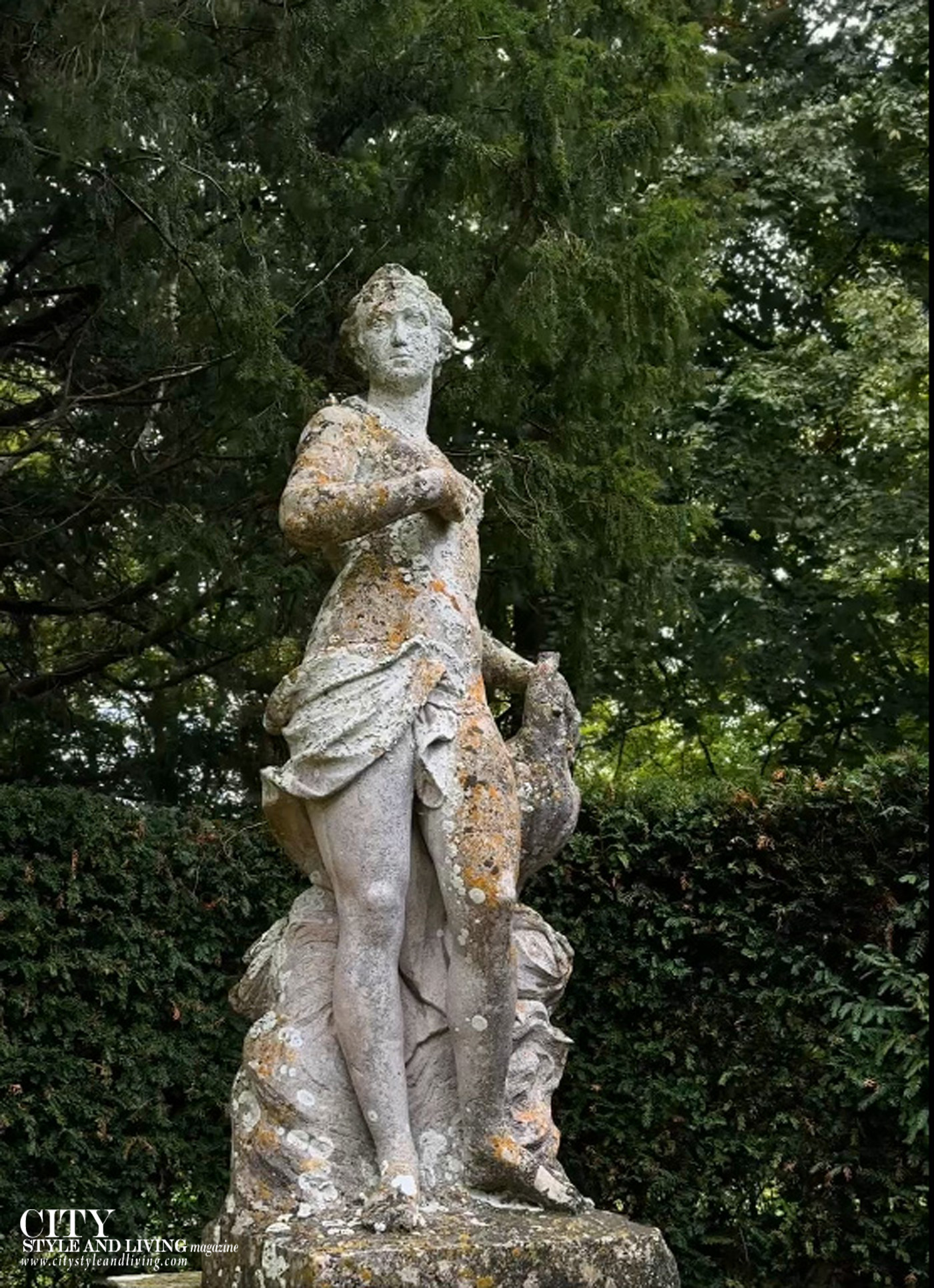 City Style and Living Winter 2024/2025 Hartwell House statue in garden