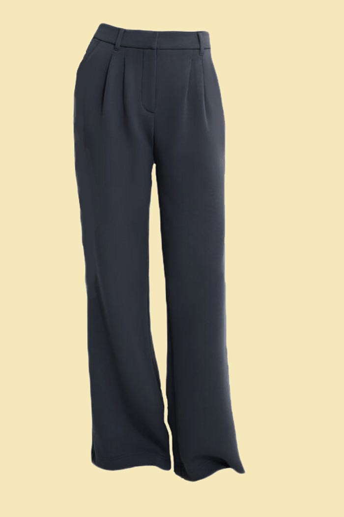 City Style and Living Magazine Fall 2025 What to Pack for Fall DYNAMITE_Alex-Anywear-Scuba-Wide-Leg-Pants