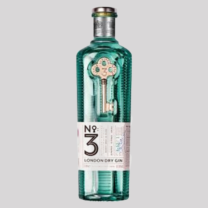 City Style and Living magazine wine and spirits No3 Gin